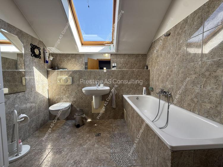 Casa individuala Semineu+Garaj | 250 mp utili | Teren 585 mp | Lipovei - 19