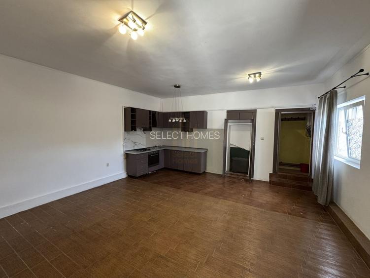 Casa cu 7 camere de vanzare in zona *Regie-Belvedere* - 4