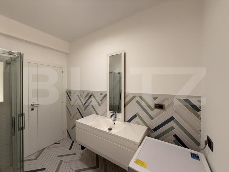 Apartament 4 camere, 112.05 mp, 2 niveluri, curte, loc de parcare, Ultracentral