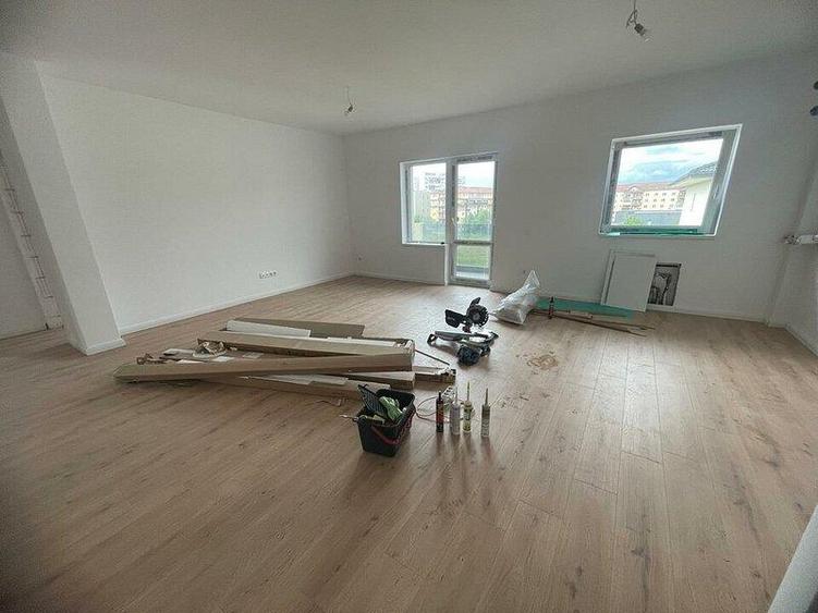 Apartament intabulat la CHEIE 3 camere cu gradina de 47 mp Doamna Stanca