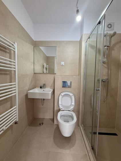 Apartament 3 camere în clădire cu 3 etaje