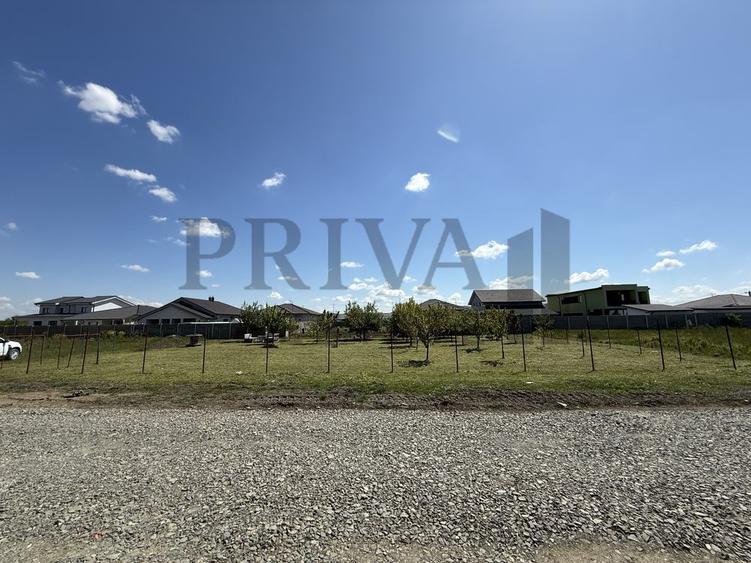 Teren inravilan, 673 mp, fs 27 ml, Mosnita Veche
