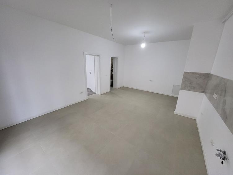 Bloc Nou. Etaj 1. Asfalt. Finisaje de calitate