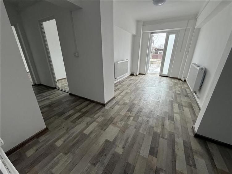 Adjud - spatiu comercial renovat complet