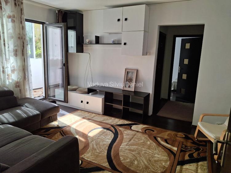 Proprietar vând apartament 2 camere, semidecomandat, confort 1, parter cu balcon - 6
