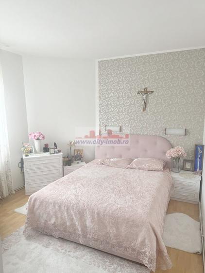 Vanzare apartament 3 camere in Vila Parter Inalt Busteni Prahova