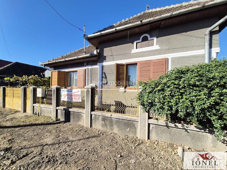Casa de vanzare in Teius - 2