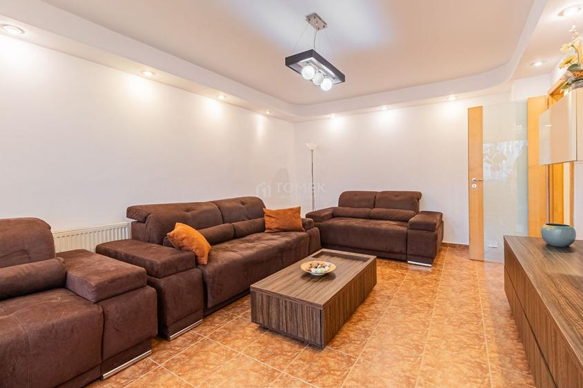 Apartament 4 camere suprafata mare zona Scriitorilor Brasov