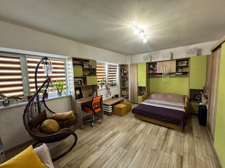 Apartament 3 camere, decomandat 80 mp, zona Garii - Rovine Residence