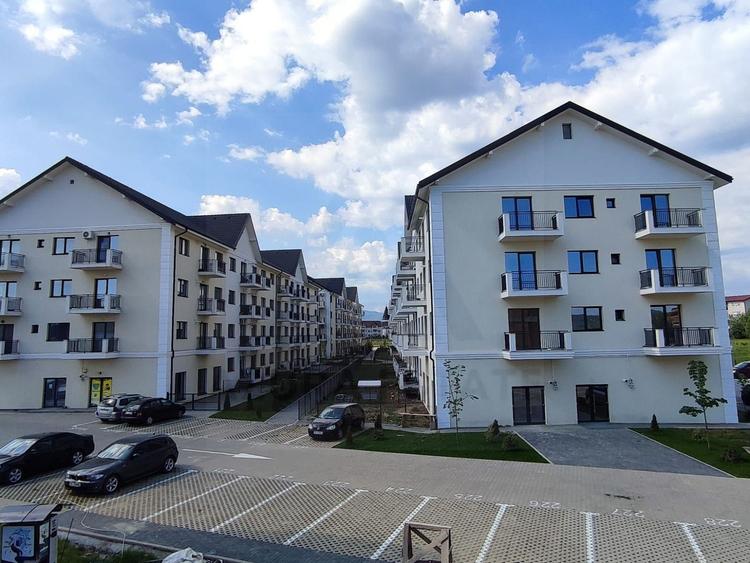 Apartament intabulat 2 camere 54 mp utili si curte 38 mp in Selimabar