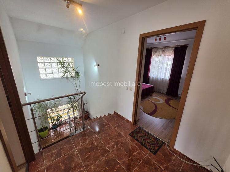 Oportunitate! Vila deosebita, P+M inalta, zona excelenta, Valu lui Traian! - 9