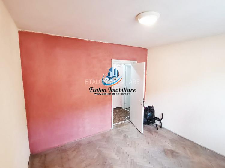 Apartament 4 camere semidecomandat, etaj 6, Maratei Piatra Neamt - 2
