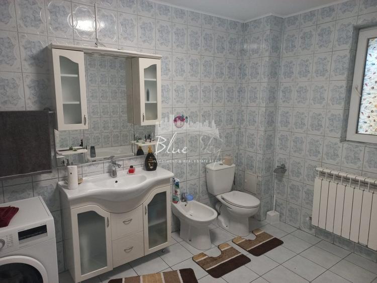 Refugiul perfect la malul marii-Vila camere 8 camere si foisor , Eforie Sud
