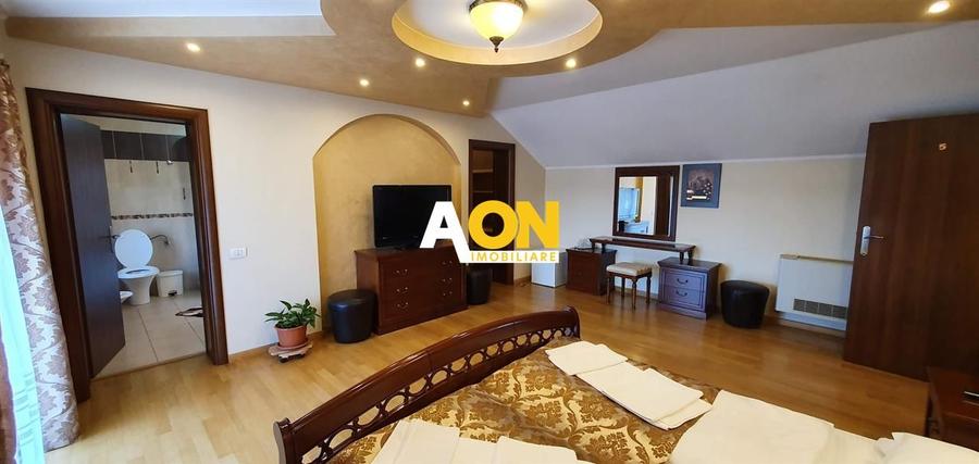 Casa 10 camere, ideala ca pensiune, zona Cetatii Alba Carolina