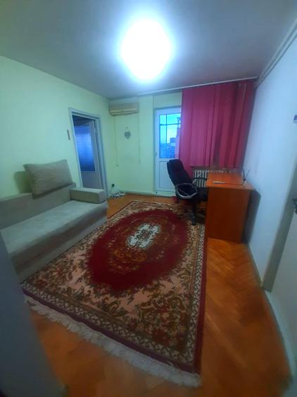Apartament 2 camere-Podu Ros-Liceul Emil Racovita