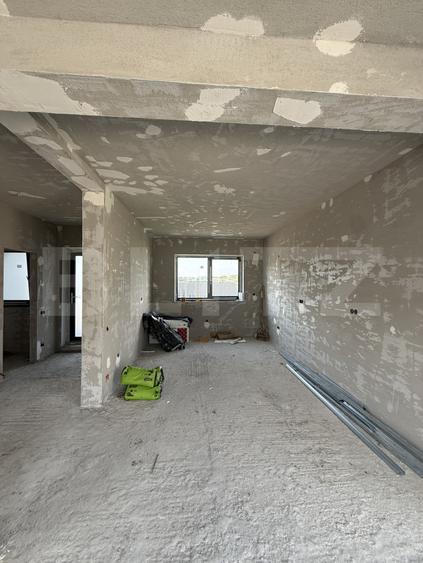 Duplex Premium de vanzare, la doar 5 min de mers pana la Mega Image Dezmir! - 10