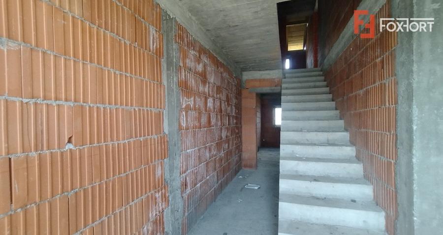 COMISION 0% Duplex la Rosu, 330 mp utili, asfalt, Sacalaz
