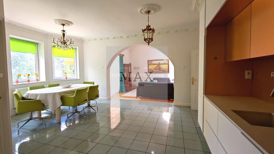 Vilă de lux de vânzare Gruia | 5 camere | 208 mp | 698 mp teren - 13