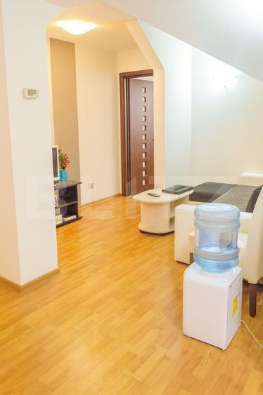 Apartament de 3 camere, semidecomandat, cu parcare subterană, în Zorilor