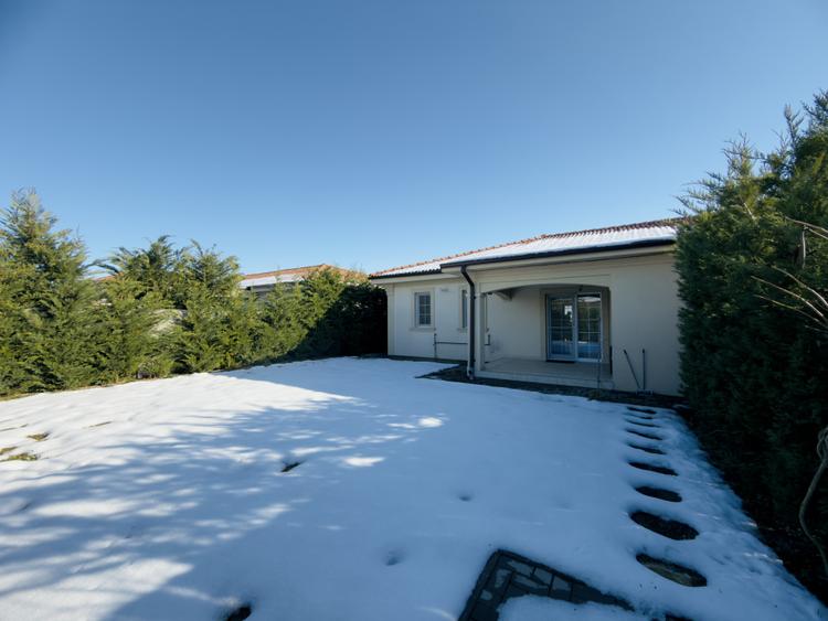 Duplex stil mediteranean 4 camere, parter, 85mp utili, 340 mp teren - Urseni