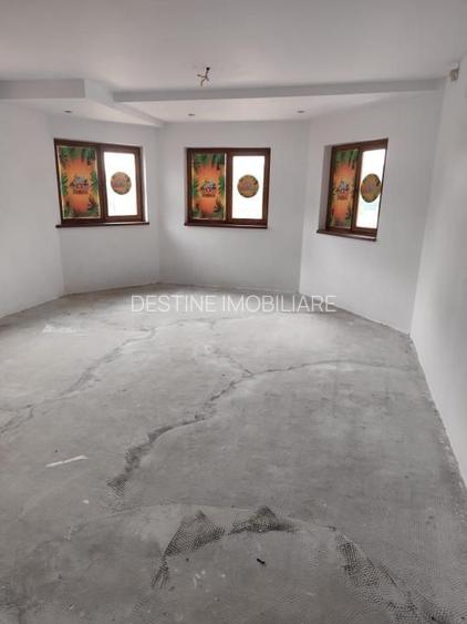 Spatiu comercial Baicoi - 7