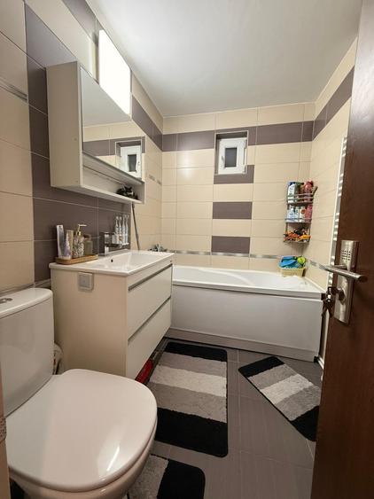 Apartament 3 camere DECOMANDAT, Nicolina 2-Clopotari, 72mp !