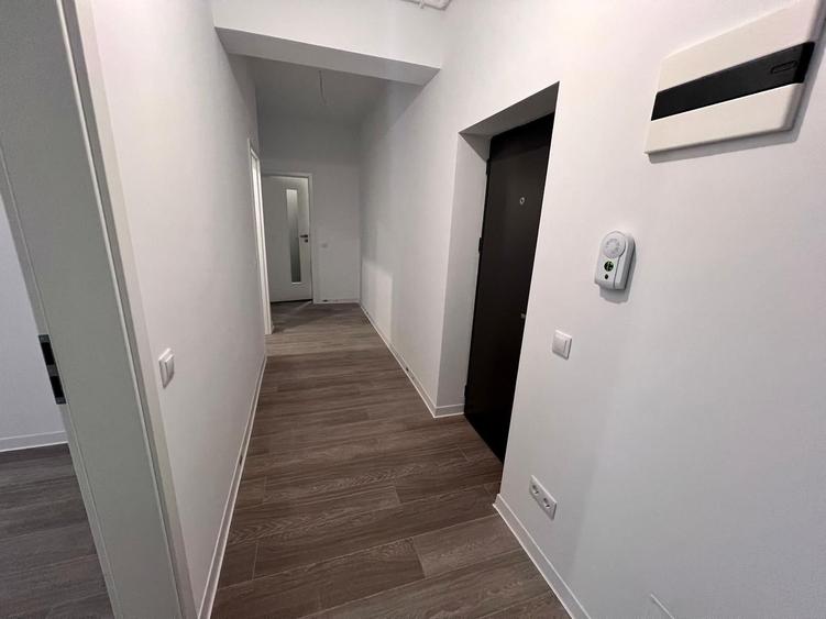 Apartament 3 camere, 2 bai si curte in Selimbar