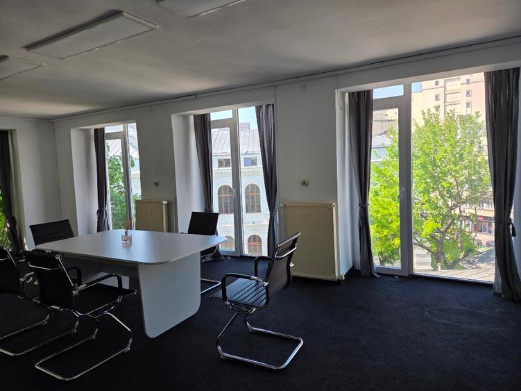 Ocazie unirii 1 minute metro open space parter plus etaj 1 compartimentat