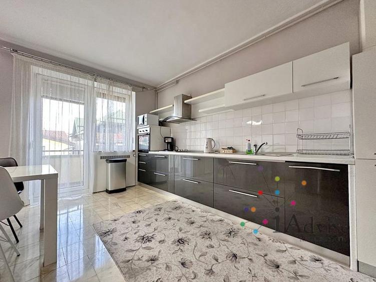 Apartament 4 Camere Inchiriere - Zona Linistita, Priveliste Deosebita