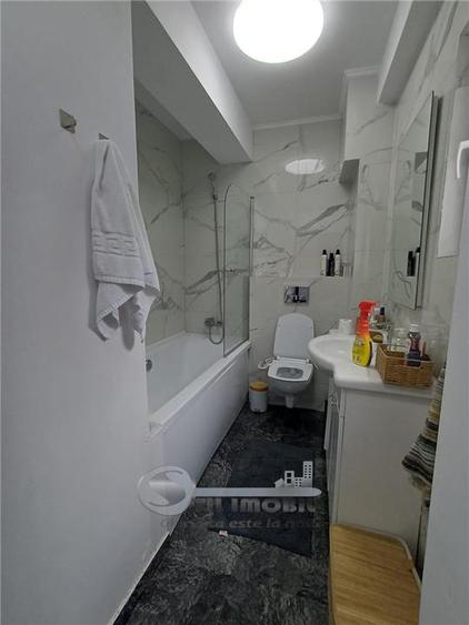 Apartament 3 camere Lux cu Loc de Parcare, Bucsinescu