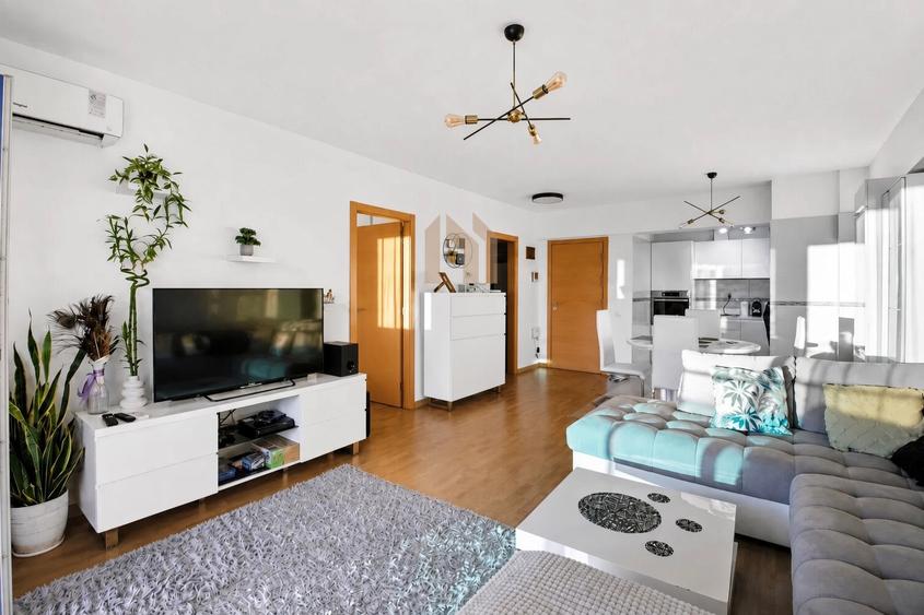Apartament de 2 camere, semidecomandat, 49mp, zona Viva City