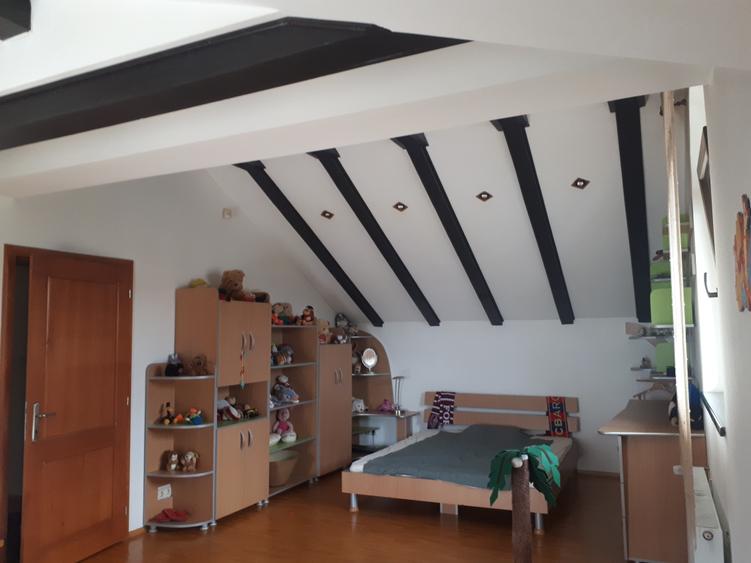 Casa individuala cu teren de 1000 mp.