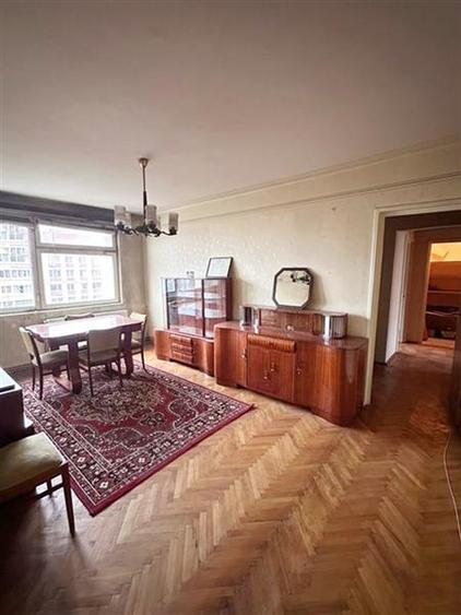 Apartament 3 camere , 2 balcoane zona Centrul Civic- Victoriei
