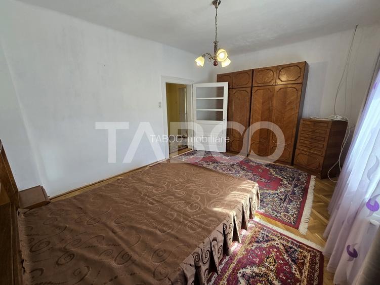 Casa individuala de vanzare cu teren 237 mp garaj in zona Lupeni Sibiu - 16