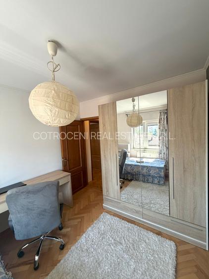 Apartament de 3 camere  - zona DECEBAL - 8