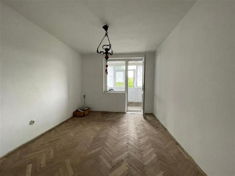 Apartament cu 2 camere de vanzare zona centrala Tulcea
