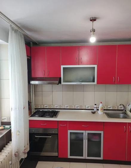 Apartament 2 camere, semidecomandat, 55 mp, parcare, metrou aproape, Brancoveanu