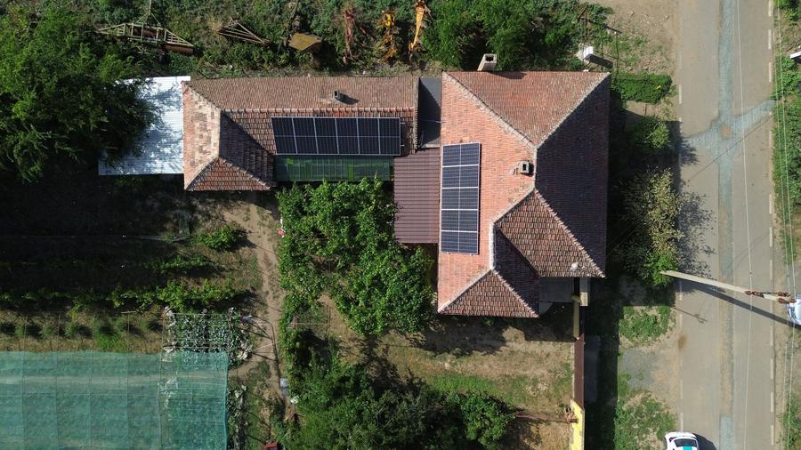 Casă cu 4 camere și teren de 5538 mp în Macea