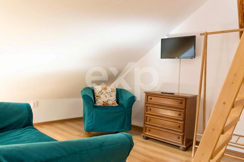 Garsoniera spatioasa de inchiriat, Tractorul - loc parcare - 400 Euro - 40mp