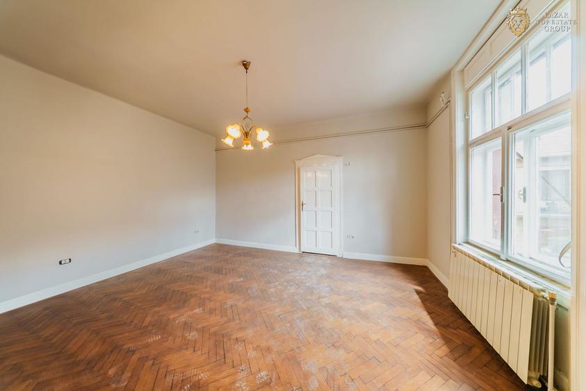 Apartament ultracentral 4 camere de vanzare
