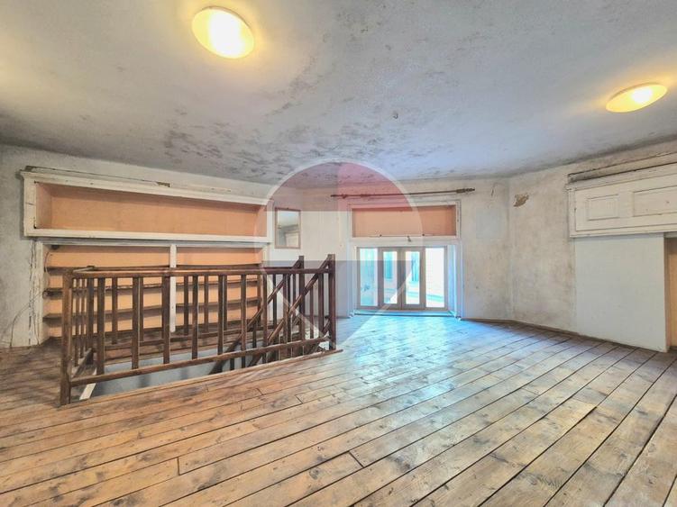 Spațiu comercial cu mezanin în Palatul Bohuș – ultracentral Arad