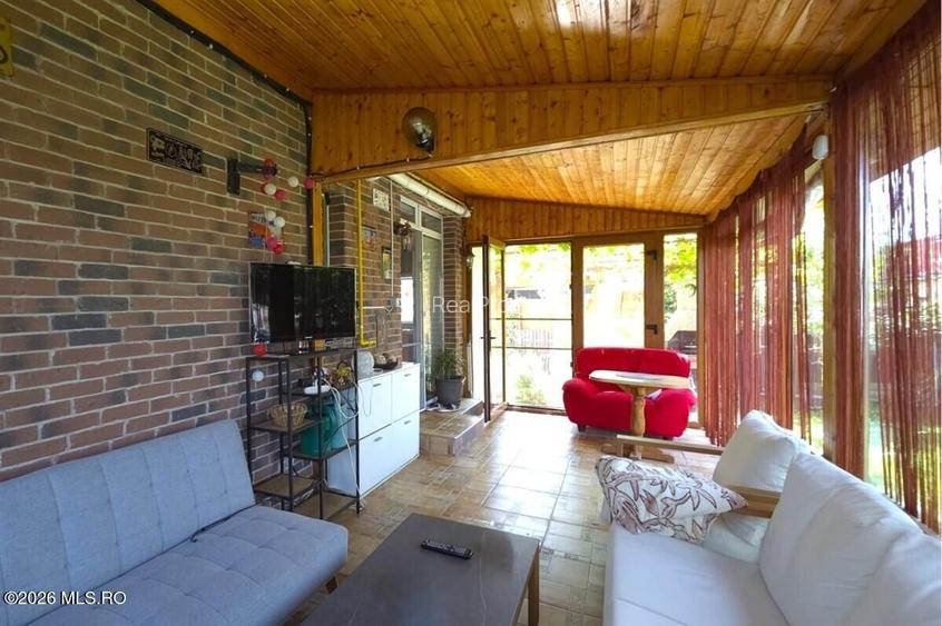 Cumpana - Del Sole, Str. Padova 4, vila P+M, teren pe colt de 397 mp! - 25