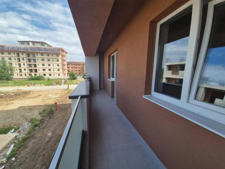 Apartament 3 camere nou - Calea Surii Mici
