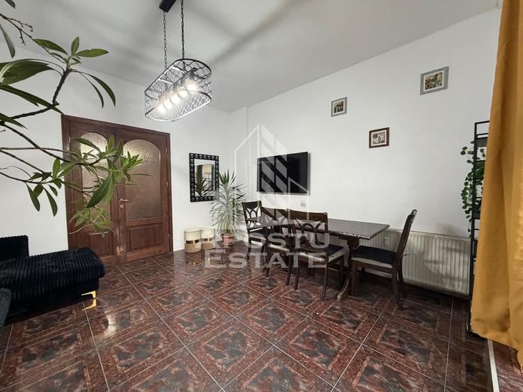 Casa indiviuala,7 camere, teren 585,de vanzare, zona Lipovei,Timisoara