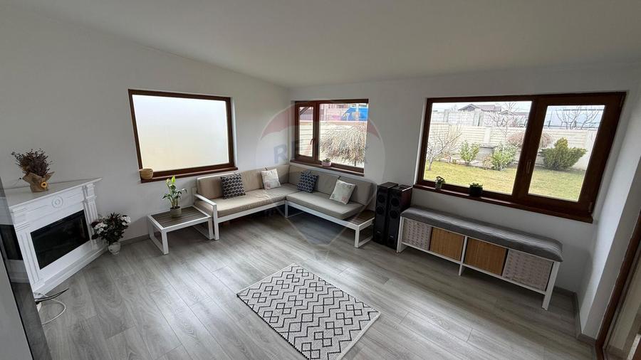 Casă / Vilă cu 3 camere de vânzare Munteni Tecuci