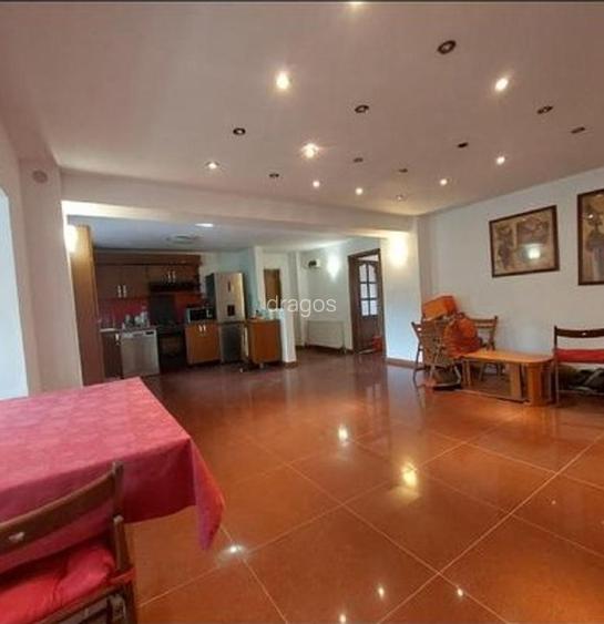 Apartament 4 camere pregătit de vânzare  aflat în proximitatea stației de metrou - 4