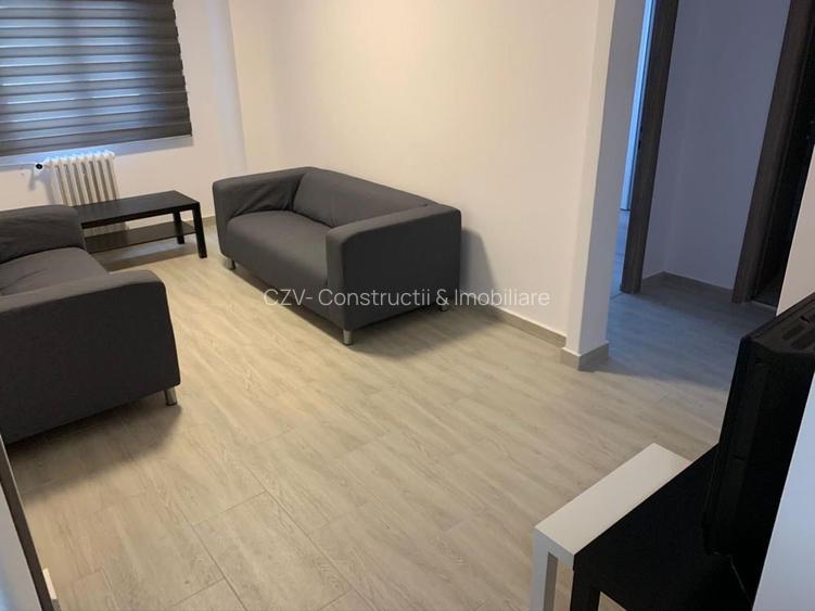Vand apartament  3 camere - 2