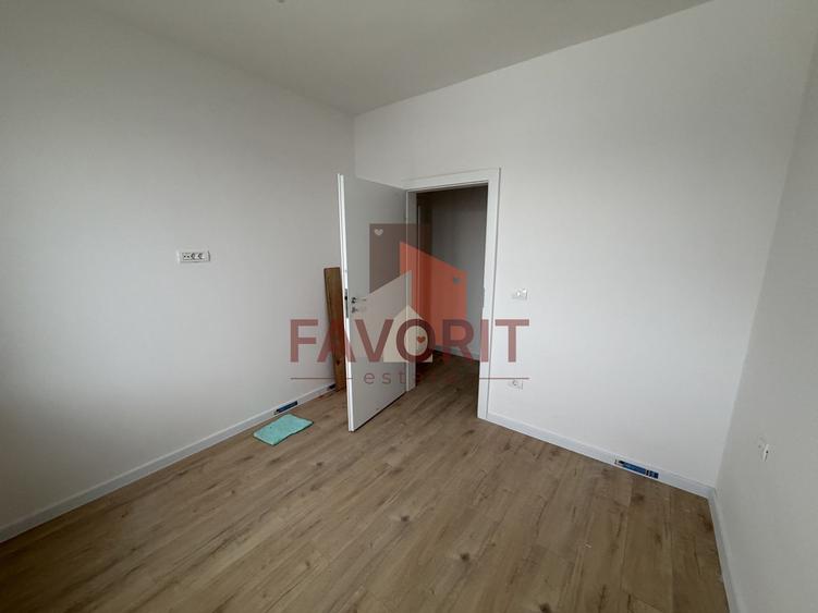Disponibil imediat. Gradina proprie de 46 mp. 2 locuri de parcare in CF