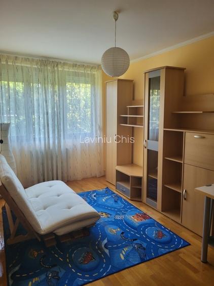 Apartament 3 camere de &icirc;nchiriat Splaiul Crișanei - 10