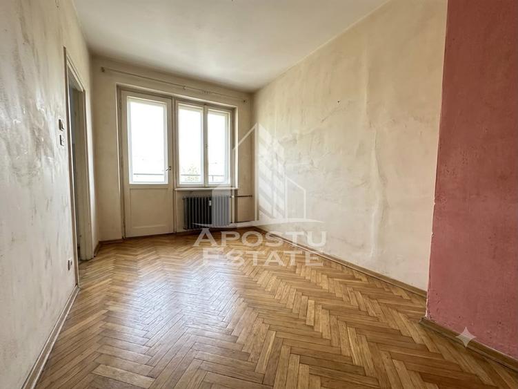 Apartament 3 camere de vanzare, 2 bai, zona Soarelui, Timisoara